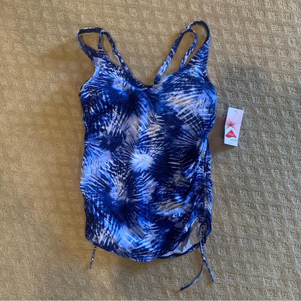 Lands End Tankini Top Size 6L